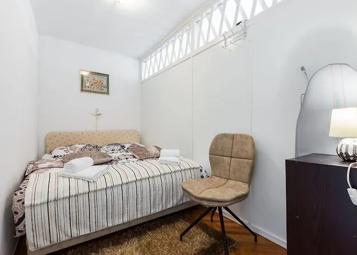 アパート Great View ザダル